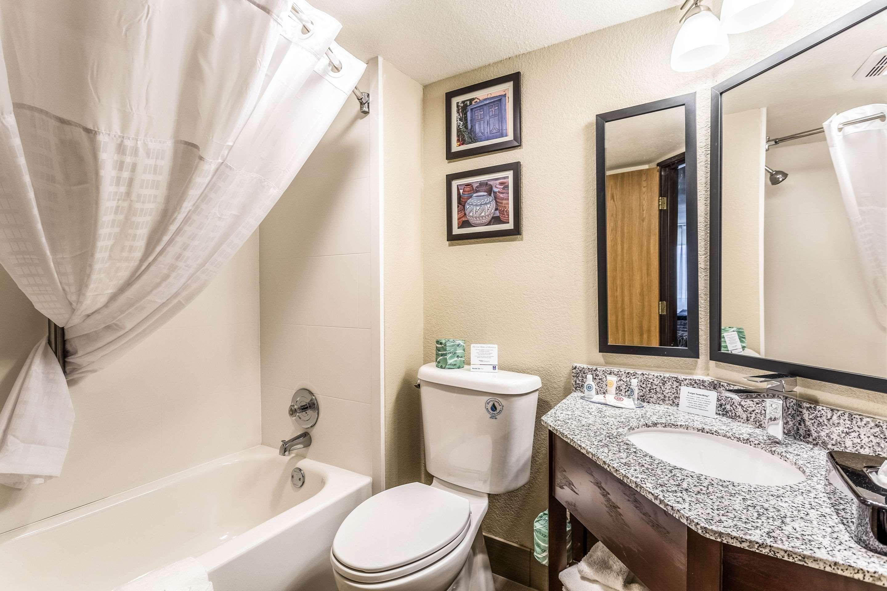 Hotel Comfort & Downtown