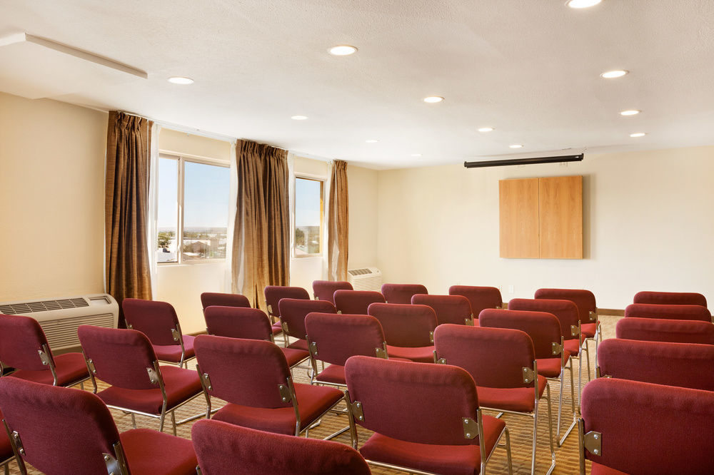 Comfort & Downtown Hotel 2*
